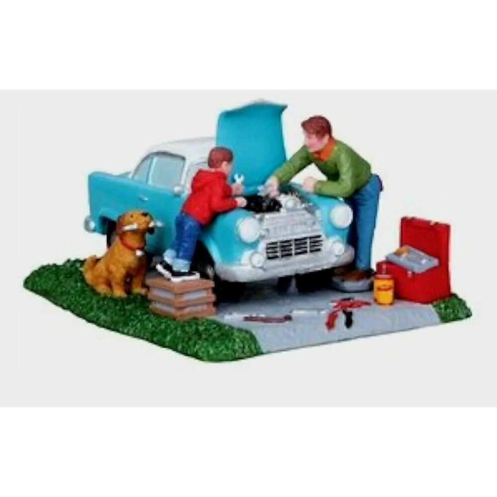 NEW IN BOX RETIRED VINTAGE  "TUNE-UP" LEMAX HOLIDAY TABLETOP COLLECTIBLE